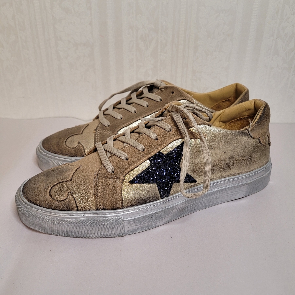 dingo Gold Glitter Star Lace-Up Sneakers - Picture 4 of 10